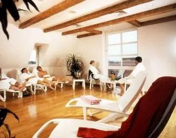 Hotel Kloesterle Noerdlingen - In Kuerze Elaya Hotel Kloesterle Noerdlingen